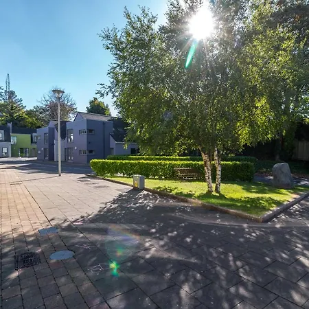 No 2 The Avenue * Killarney