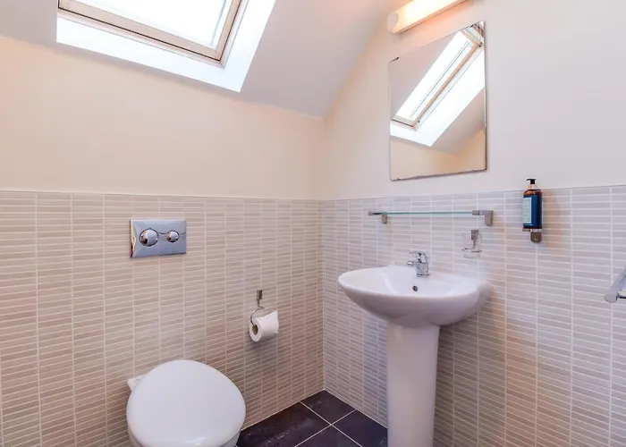 No 2 The Avenue * Killarney